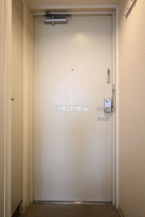 埼玉県所沢市寿町(マンション)の賃貸物件の玄関