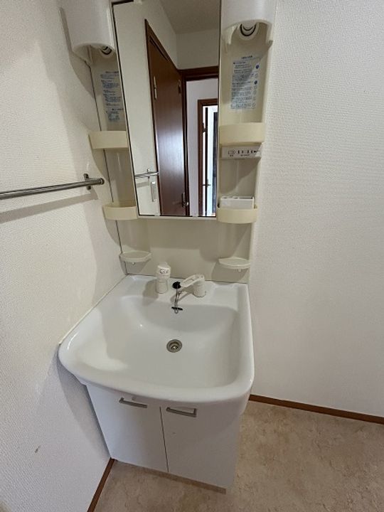 愛知県西尾市大和田町上新田(アパート)の賃貸物件の内装