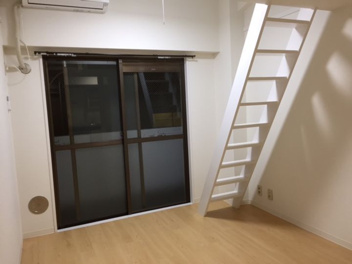 アミーズ荻窪の居間