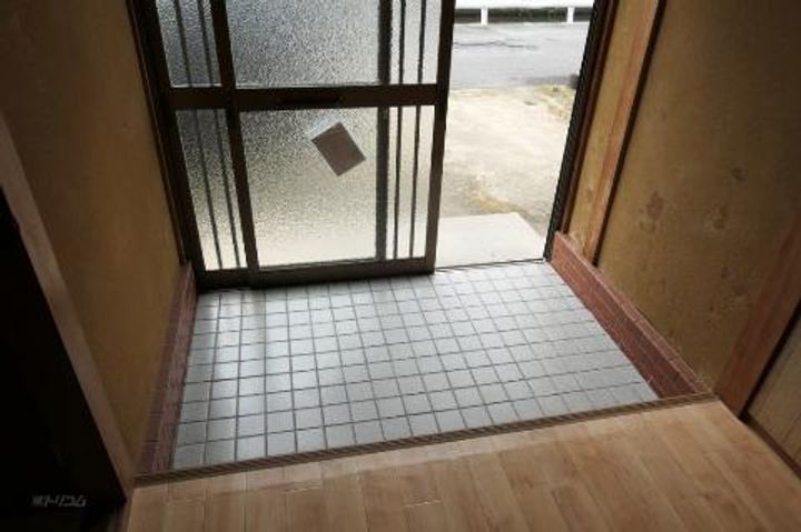 広島県福山市東川口町5(一戸建)の賃貸物件の玄関