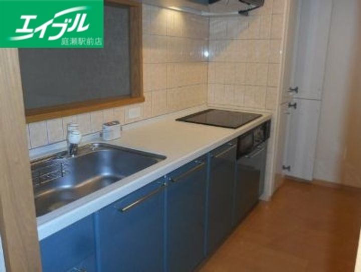 コア本町のキッチン