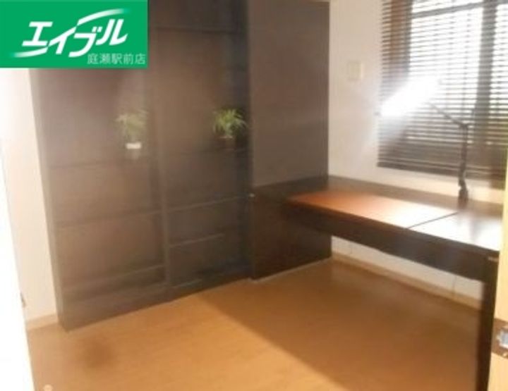 コア本町の内装