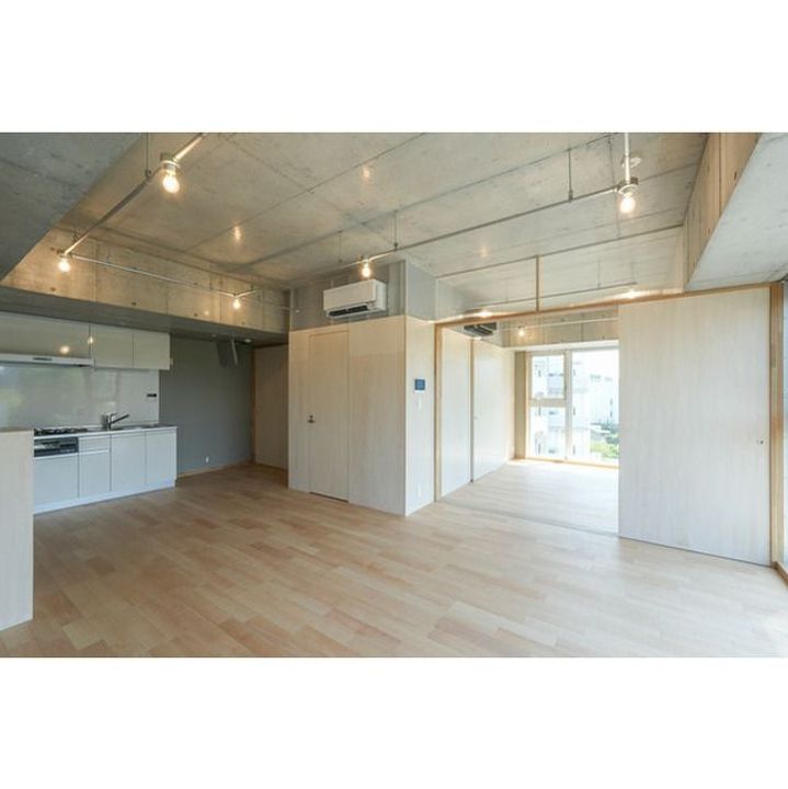 東京都港区港南4(マンション)の賃貸物件の居間