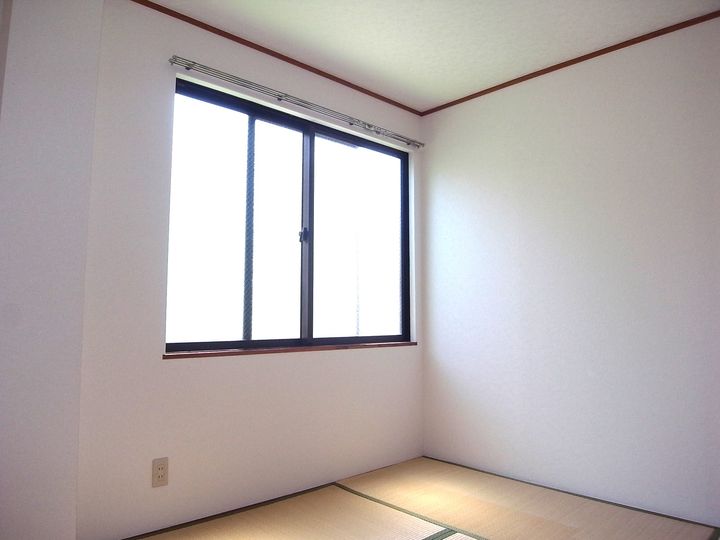 YAMASEビルの居間