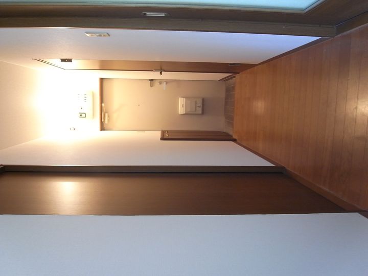 YAMASEビルの玄関