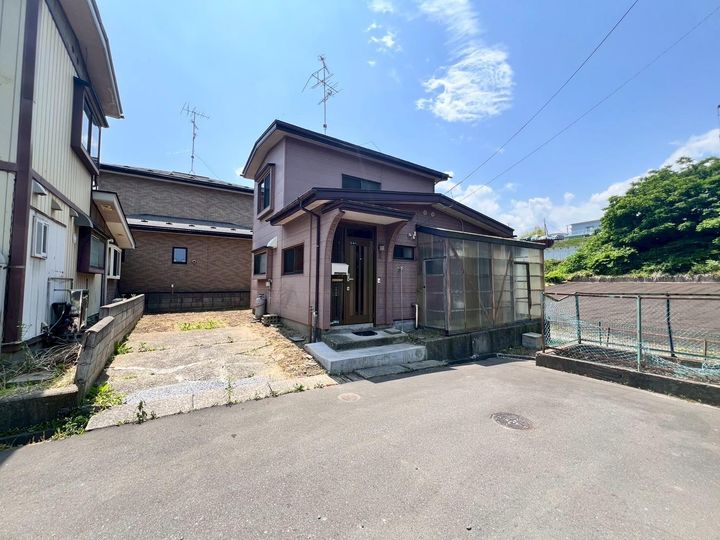 青森県八戸市桜ケ丘2(一戸建)の賃貸物件の外観
