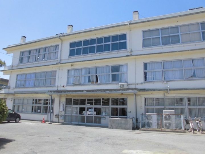 グランツの周辺