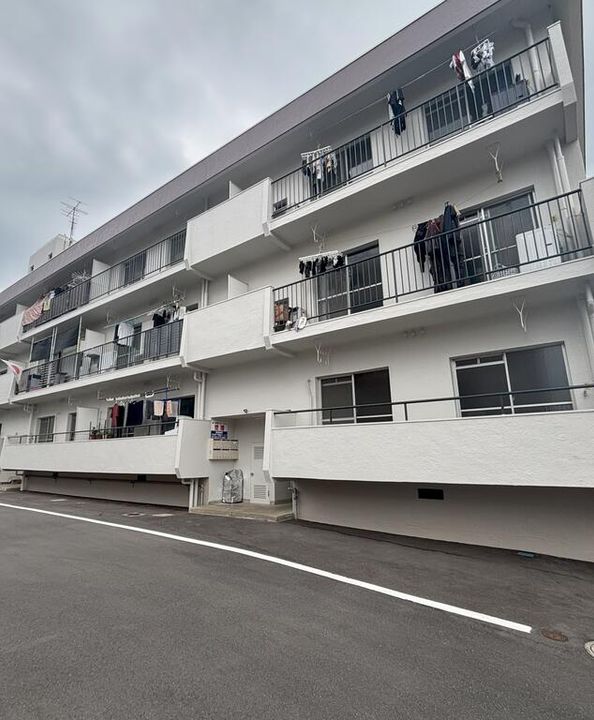 上野ビルの外観