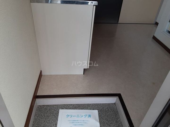 スペースメゾンの玄関