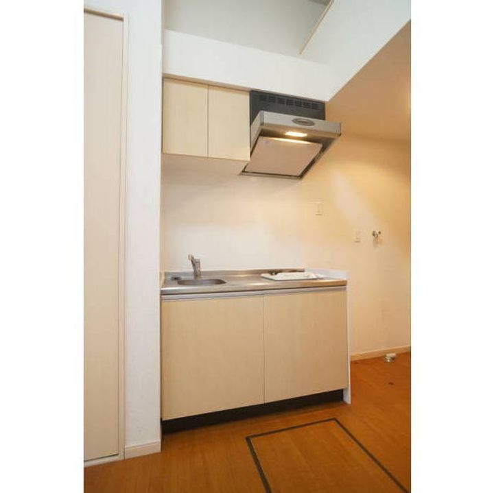 ウインズ生麦Aのキッチン