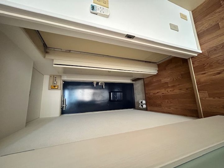 アートパレス新河岸No2の玄関