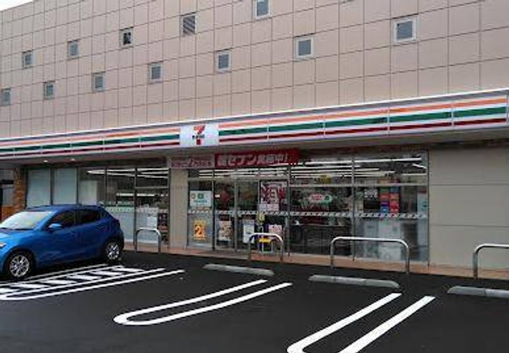 ベイ小港 来来の周辺
