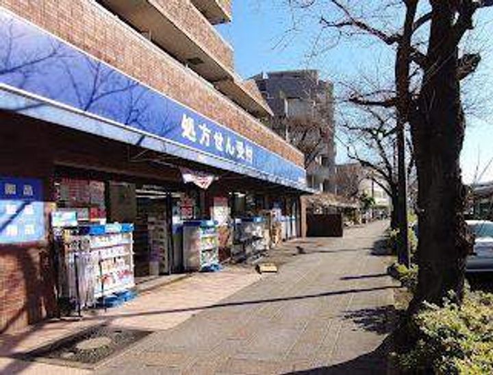 ベイ小港 来来の周辺