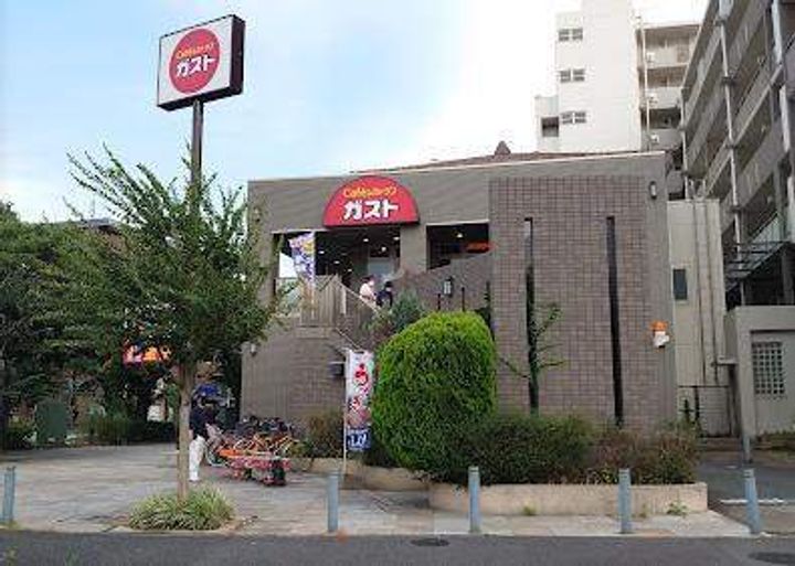 ベイ小港 来来の周辺
