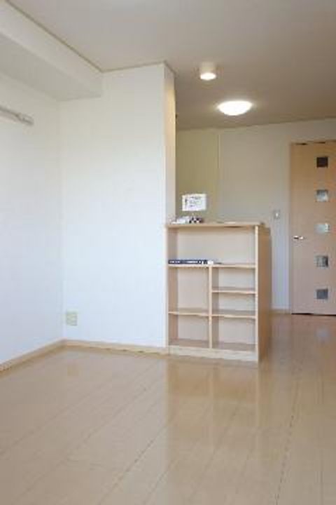 メゾンベール・コーヤIIの居間