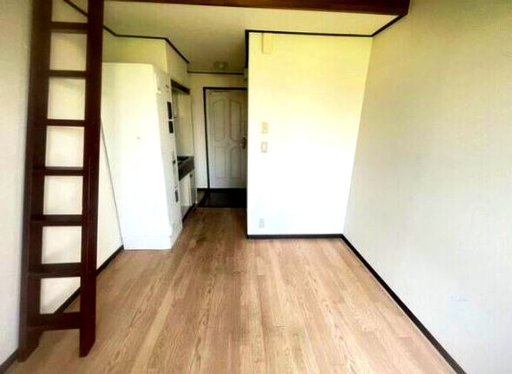 ヒルズ深阪の居間