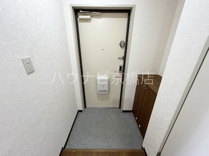 大阪府大阪市城東区中央2(マンション)の賃貸物件の玄関