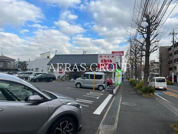 コンフォートフロンティアの周辺