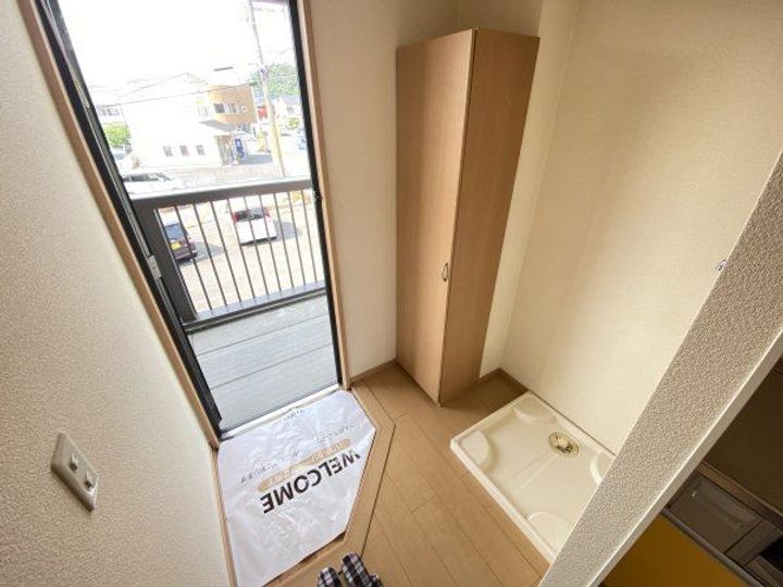 モナリエプライズBの玄関
