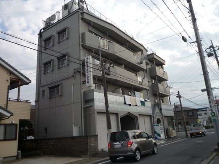 通商第三ビルの外観
