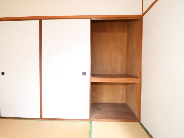 川添ビルの内装