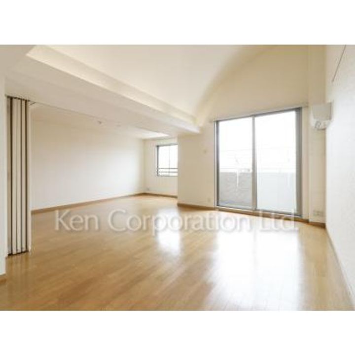 アルファスの居間