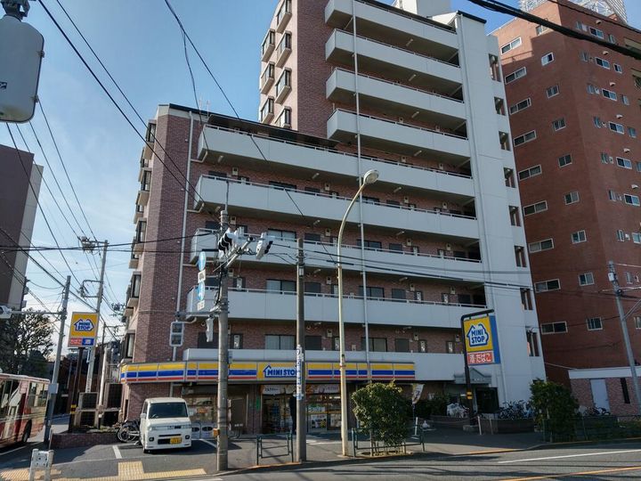 イーストヒルズ高井戸の外観