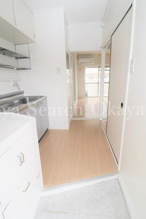 ビレッジハウス妹尾2号棟の玄関