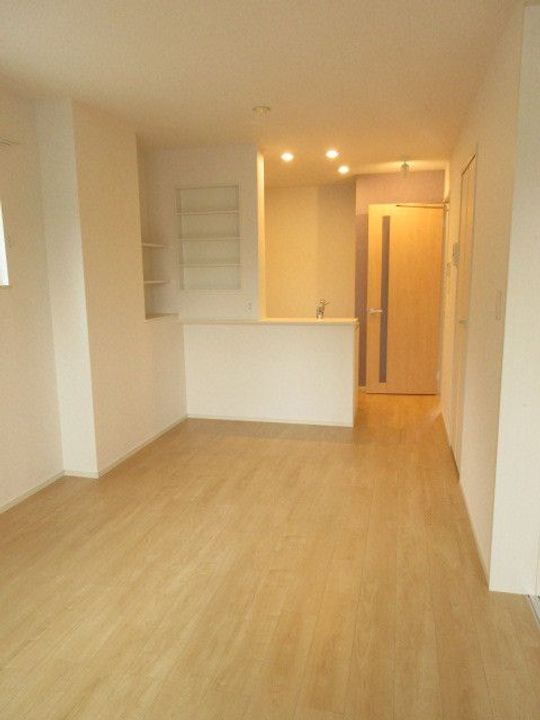 トゥジュールBの居間