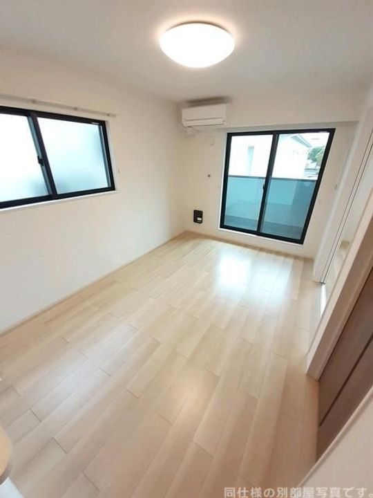 グランドールIIの居間