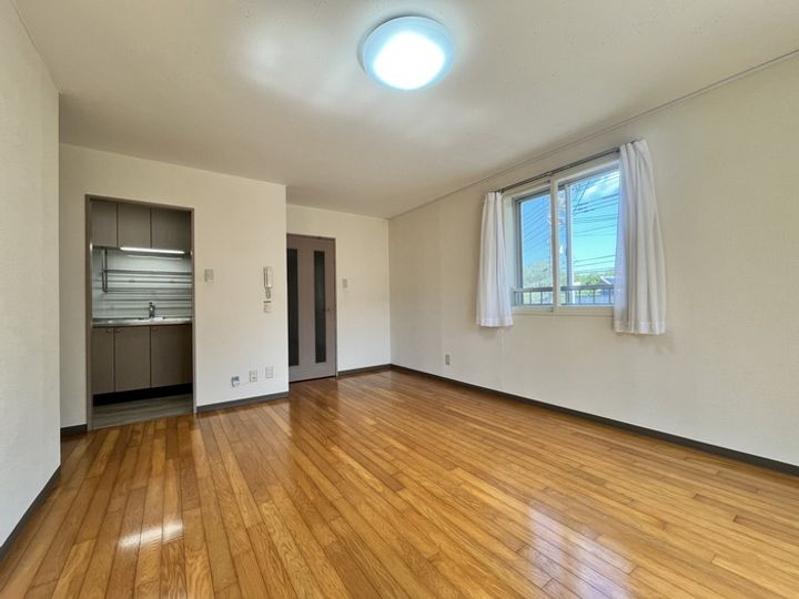 リバティ西町の居間