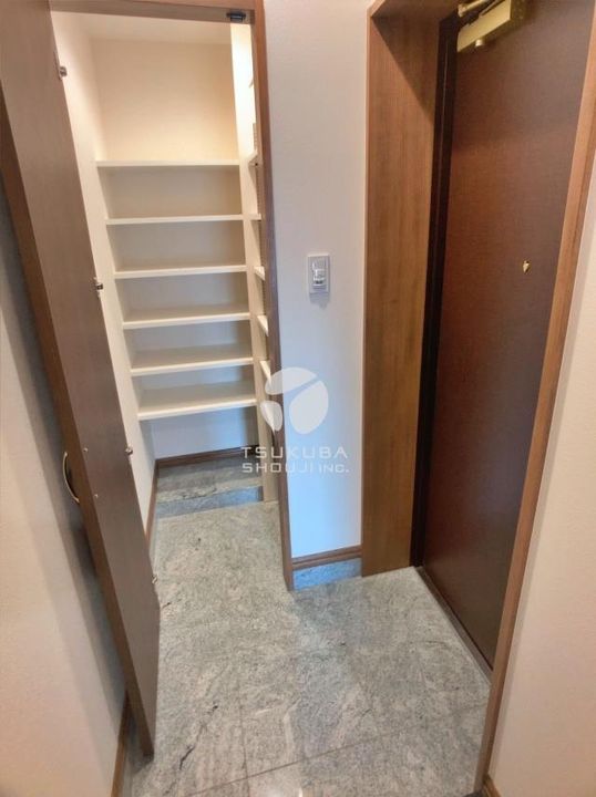 モンテヴェルデ神楽坂弐番館の玄関