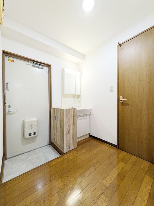 ヴィラ・マルシェの玄関