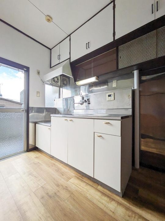 上平間住宅1号棟のキッチン