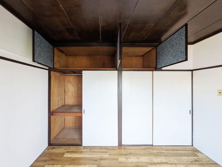 上平間住宅1号棟の内装