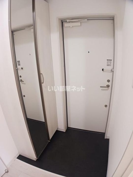 大阪府泉佐野市本町(アパート)の賃貸物件の玄関