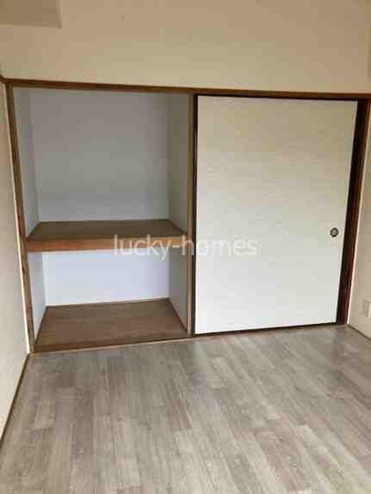 エメラルドマンションの内装