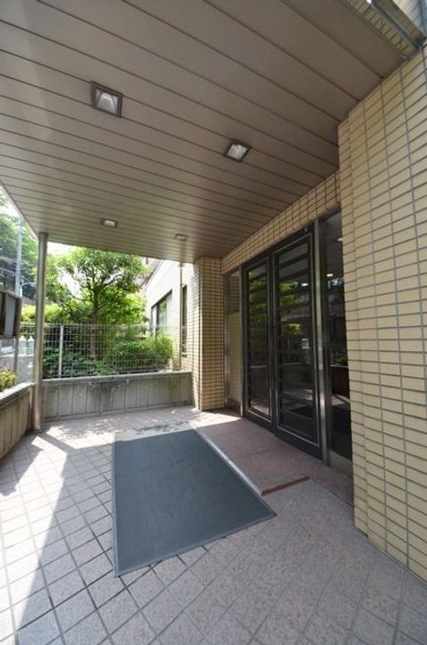 湯島アパートメントハウスの地図