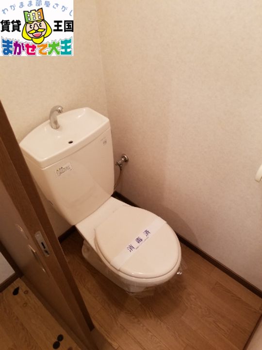 アークヒルズ大橋通りの内装