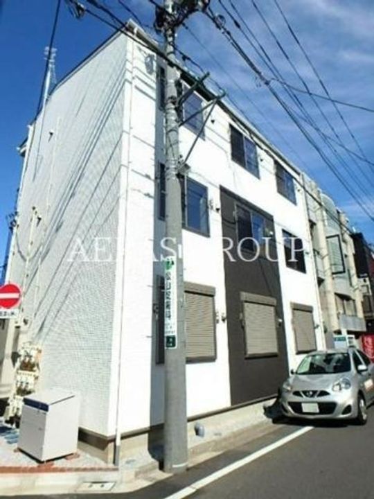 クレセント中野の外観
