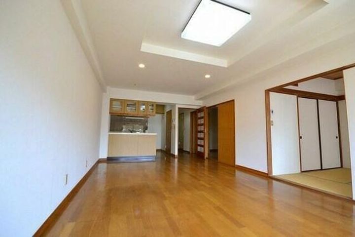 葉山グリーンプラザの居間