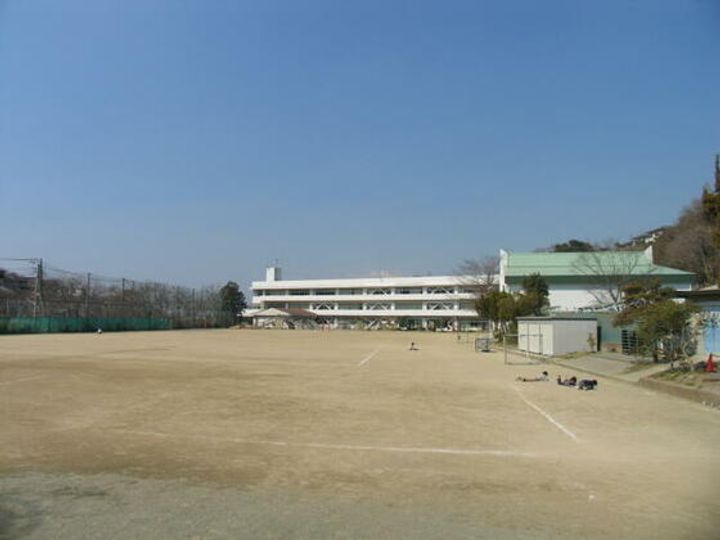 葉山グリーンプラザの周辺