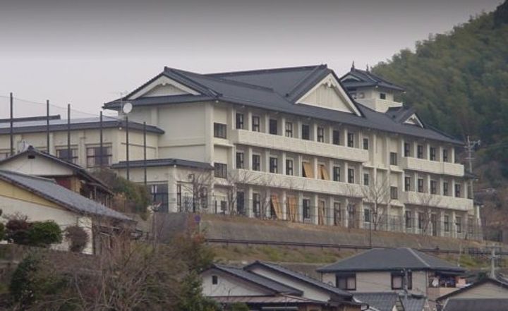 スカイコート西山の周辺