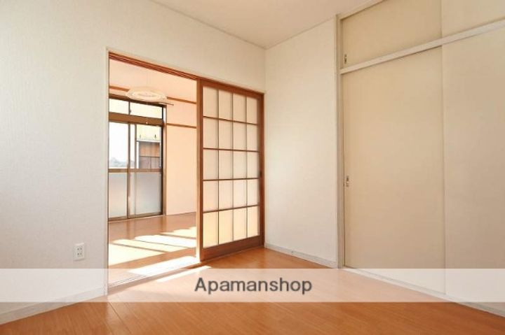 コーポグローブの居間