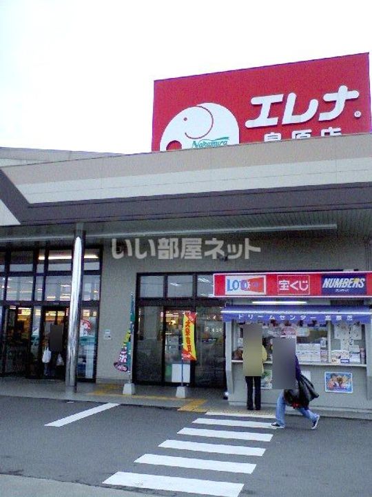 シャーメゾン城内の周辺