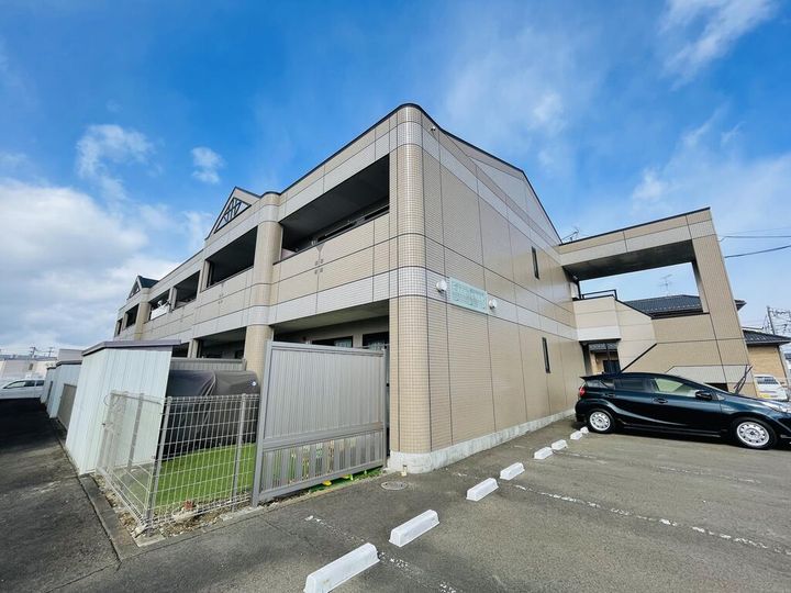 エクセレンスIの外観