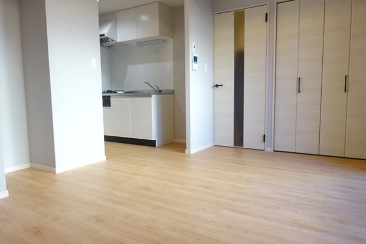 グランポルト樺島の居間