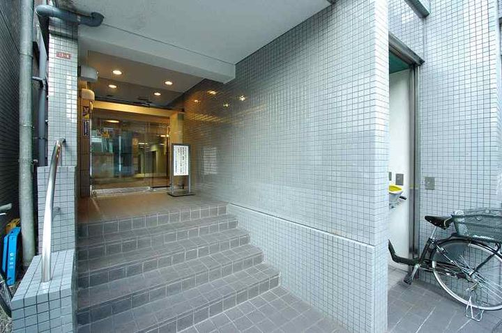 メゾンドール西荻窪の地図