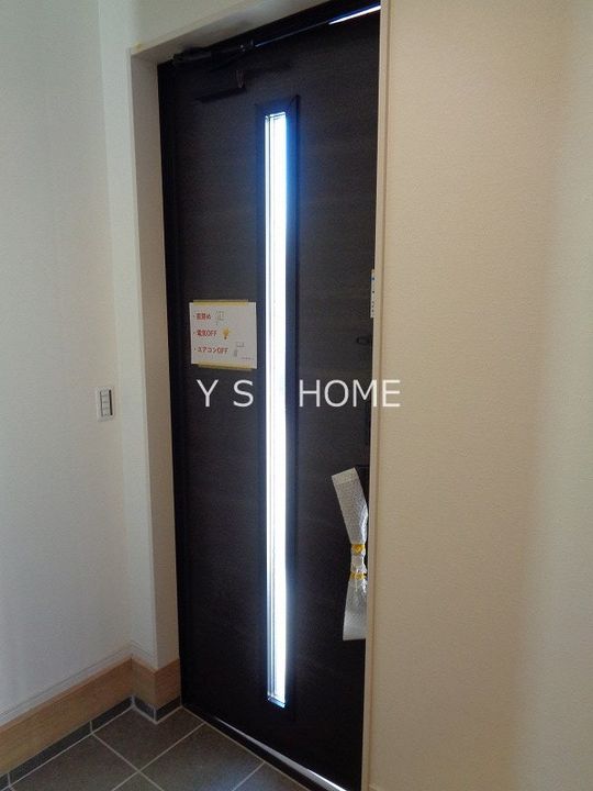 東京都立川市栄町1(一戸建)の賃貸物件の玄関