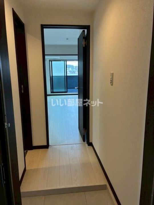 大阪府門真市石原町(アパート)の賃貸物件の玄関